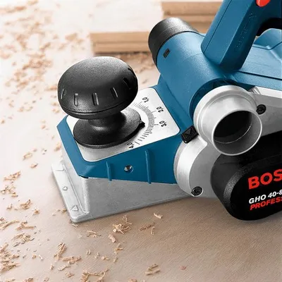 Rrafshues elektrik Bosch GHO 40-82 C, 850W, për dru - 3