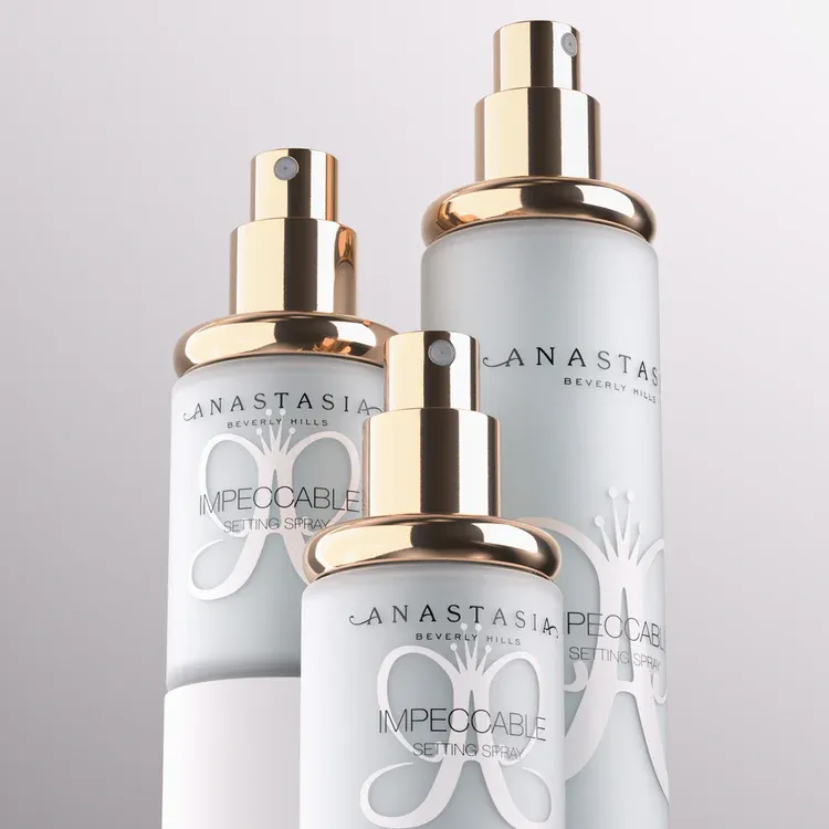 ANASTASIA Impeccable Blurring Matte Setting Spray - 2