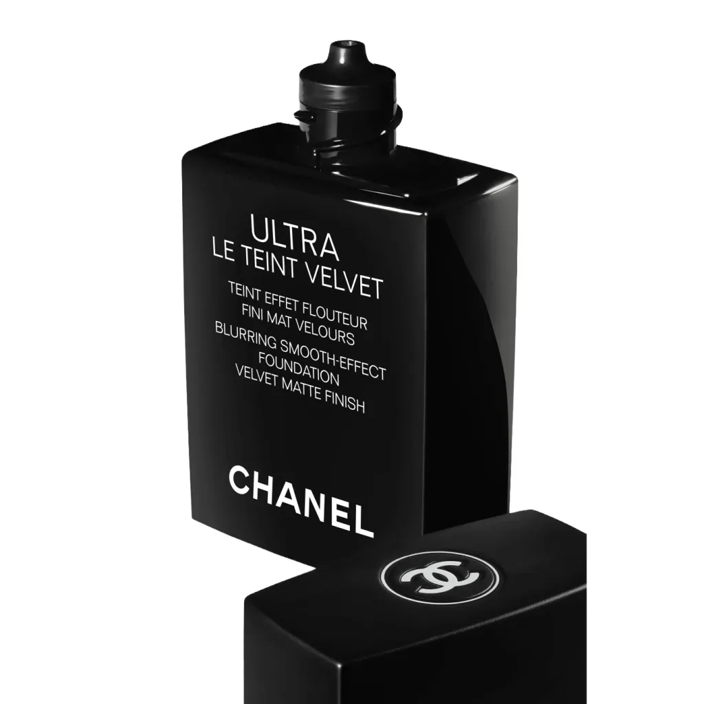 CHANEL ULTRA LE TEINT VELVET FOUNDATION - 2