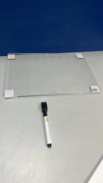 Tabelë akrilike javore Nobo, mini, transparente