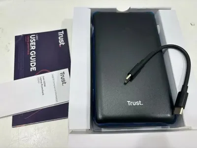 Powerbank Trust Laro, 100W, 2x USB-C 1x USB-A, i zi - 2