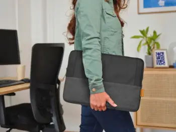 Mbrojtëse laptopi Trust Lisboa, 16", xhep anësor, e zezë