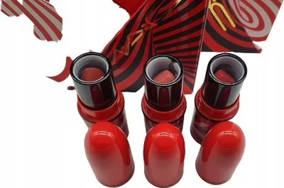 Set buzëkuqësh MAC Tiny Tricks Mini Lipstick Trio, krem dhe mat, për gra - 4