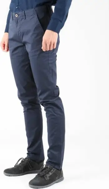 Pantallona chino për meshkuj Wrangler