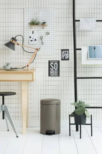 Kosh plehrash me pedal Brabantia NewIcon 12 L, kovë e brendshme plastike, Platinum