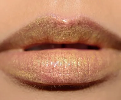 Lip gloss MAC Grand Illusion Florescence, shkëlqim intensiv, 5 ml - 2