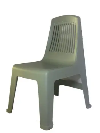 Karrige plastike per femijë , jeshile , kafe e hapur dhe portokalli . UNIMIKS
