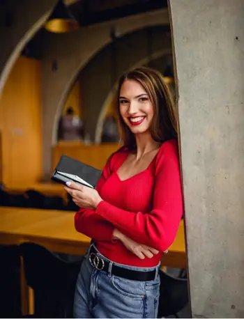 Kuletë për femra Vuch Cheila Black, e zezë