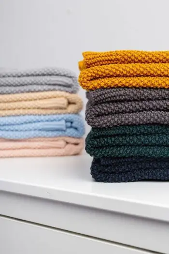 Batanije për bebe Sensillo Knitted Cotton, 80x100 cm, e kaltër e errët