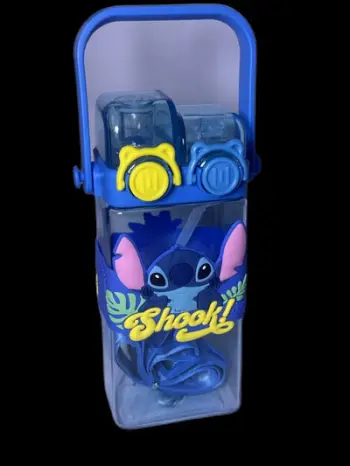 Shishe uji për fëmijë me figurë Stitch, blu me detaje shumëngjyrëshe. Unimiks