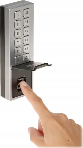 Bravë elektronike Hikvision DS-K1T805MBFWX, lexues gishtërinjsh, RFID, IP65, gri