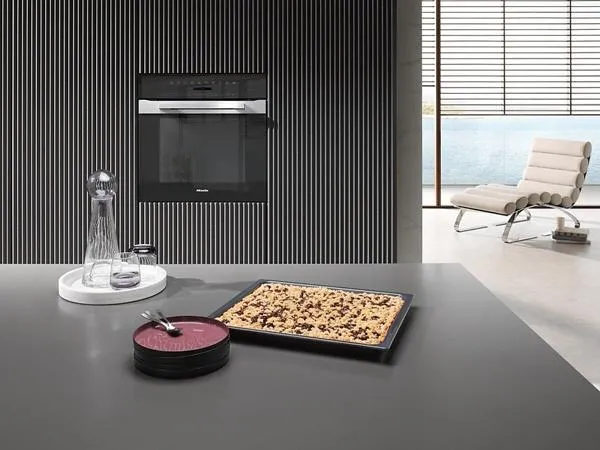 FURRE MIELE H7260B - 3