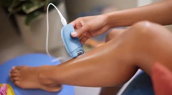 Epilator Philips 2000 BRE228/00, koka e larshme, me rrymë, i bardhë - 4