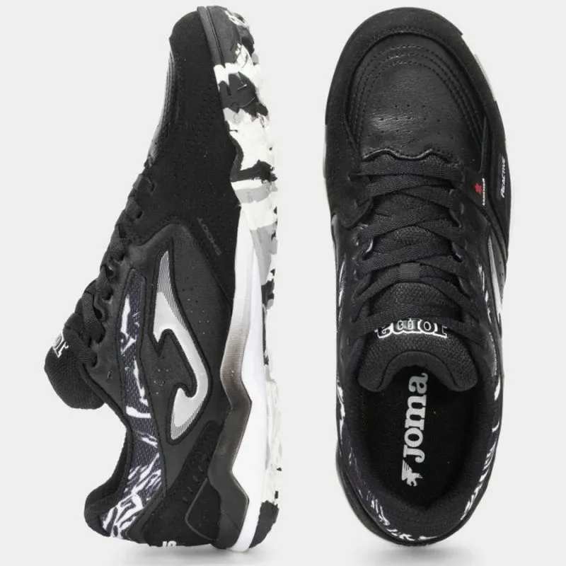 Atlete futbolli Joma, të zeza - 2