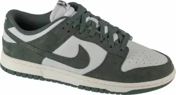 Atlete Nike për femra, të gjelbra