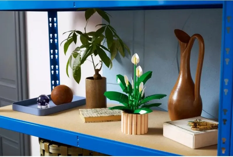 Set LEGO Botanical për të rritur, Spathiphyllum në vazo - 5