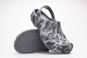 Këpucë Crocs për meshkuj, ngjyrë blu deti