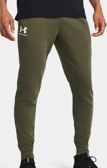 Pantallona sportive për meshkuj Under Armour, të gjelbra
