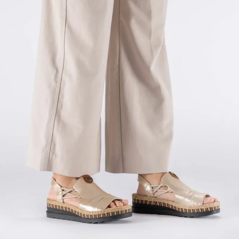 Sandale wedge për femra Rieker V7972-60, të arta - 7