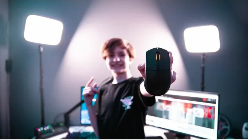 maus gaming SteelSeries Rival 3 Wireless Gen 2, i zi - 32