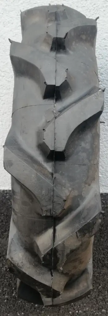 Gomë motoçiklete Trayal D53 4.50-19 4PR TT