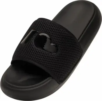 Papuqe Kubota, të zeza