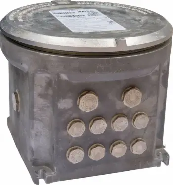 Switch PoE industrial Axis 01535-001, 4 porta Fast Ethernet, 24V DC, alumini