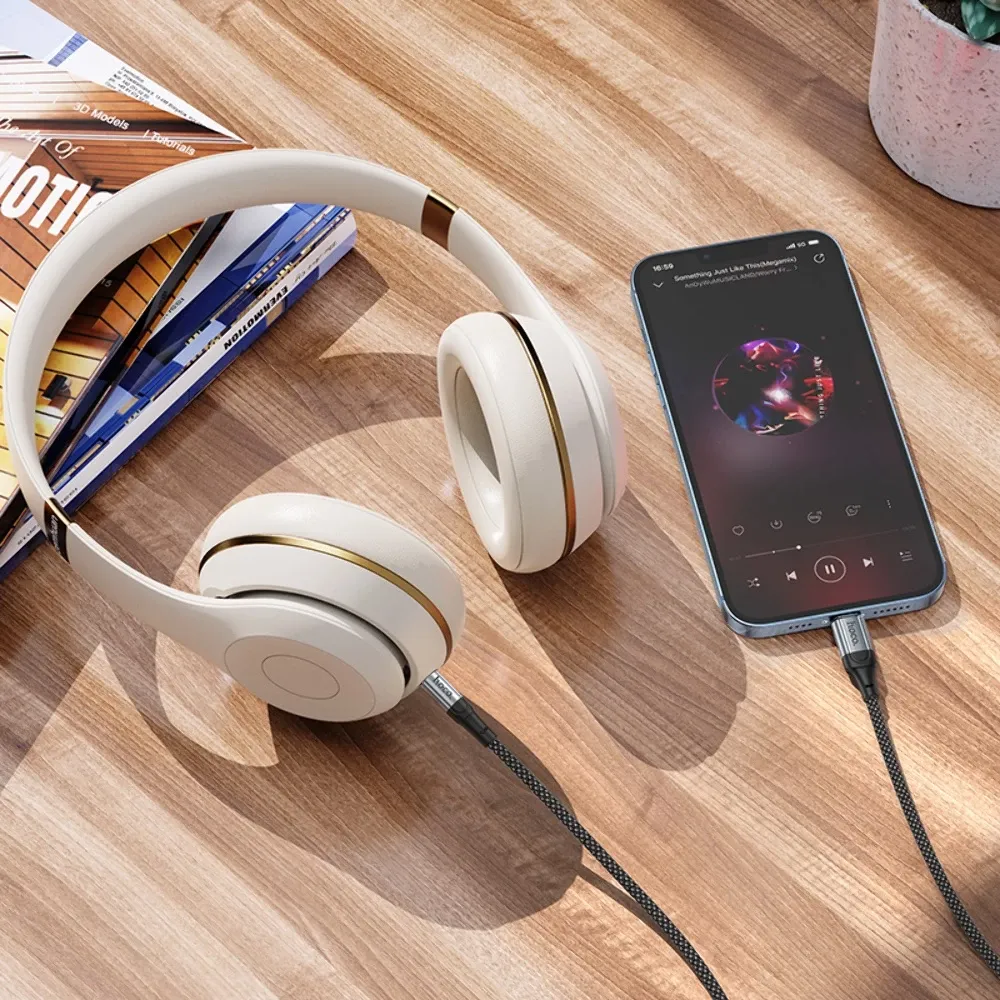 Kabllo AUX HOCO UPA26 Lightning në 3.5mm, 1m, me DAC, najlon e thurur, e zezë - 3