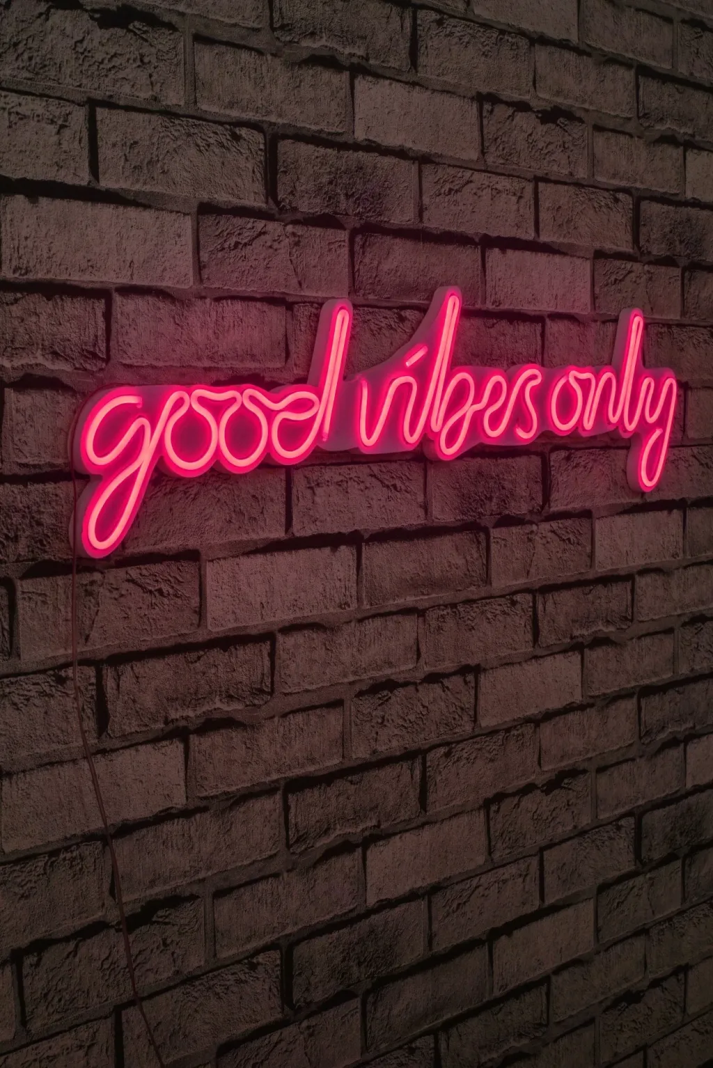 Dekor dritash LED plastike, 'Good Vibes Only', rozë - 2