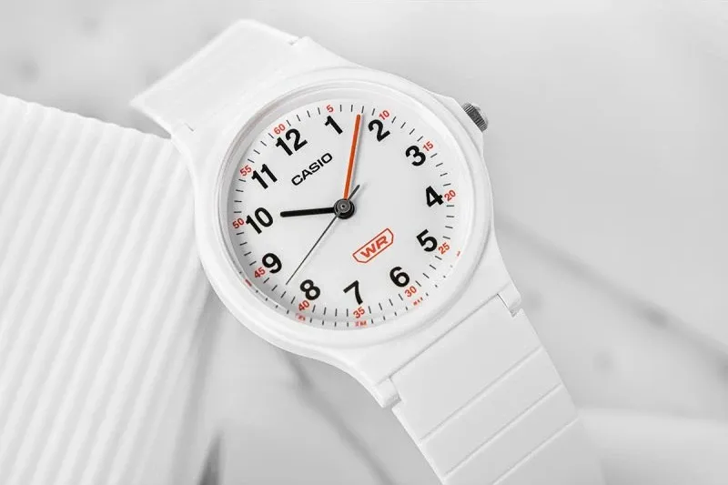 Orë dore për fëmijë Casio, e bardhë - 4