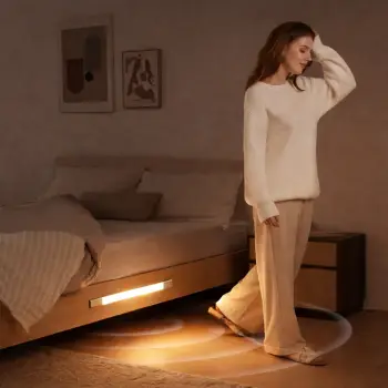 Ndriçues LED me bateri dhe sensor lëvizjeje 1902 – 20cm 4W