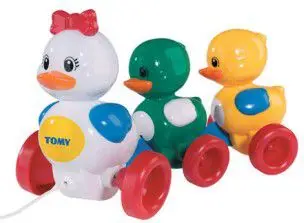 Lodër tërheqëse Tomy Duck Family E4613, me tinguj, shumëngjyrëshe