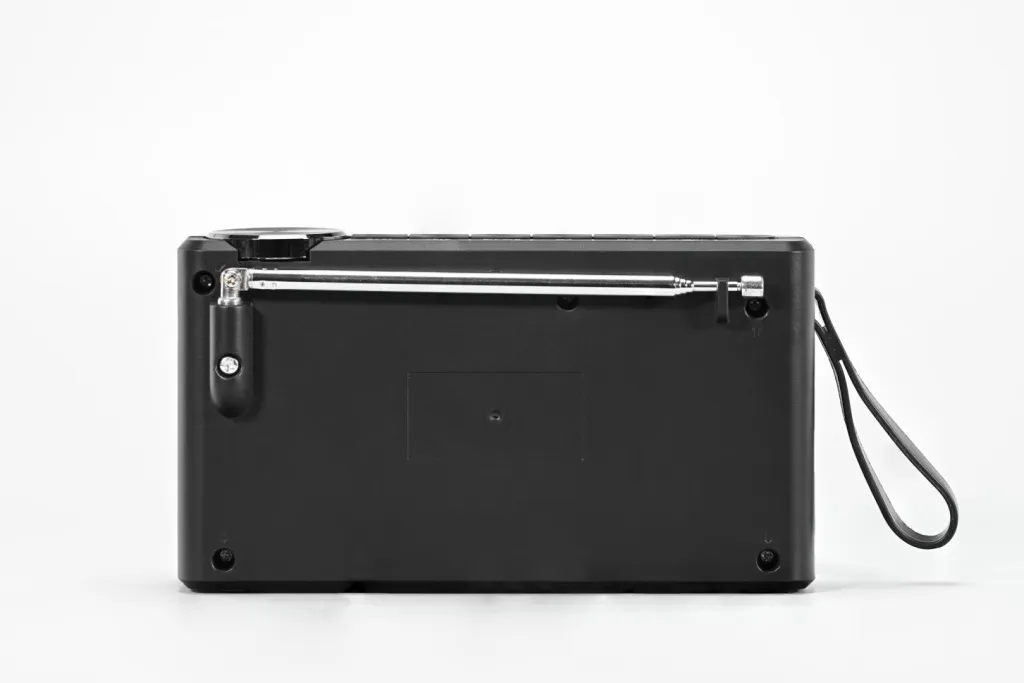 Radio portative Akai APR-600, Bluetooth, AM/FM, e zezë - 1