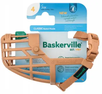 Maskë shporte për qen Baskerville Classic Basket Muzzle 4, termoplastik TPR, qëndrueshmëri e lartë, kafe