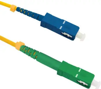 Kabllo optike Qoltec Fiber Optic Patchcord SC/APC SC/UPC, singlemode 9/125 G652D, 1m, e verdhë