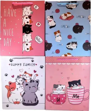 Qese dhuratash MIX M, 32×26×10 cm, modele të përziera, shumëngjyrëshe