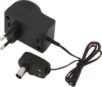 Furnizues i stabilizuar antene BLOW 12V, për TV dhe DVBT-2, i zi