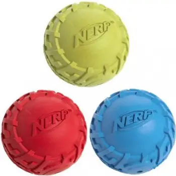 Top lodër për qen Hagen Nerf Rubber Squeaky Ball, madhësia M, diametër 7.6 cm, shumëngjyrësh