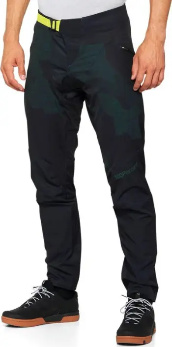 Pantallona çiklizmi 100% Airmatic LE për meshkuj, masa 38 EUR 50, black camo