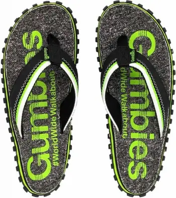 Papuqe adidas për meshkuj, të zeza