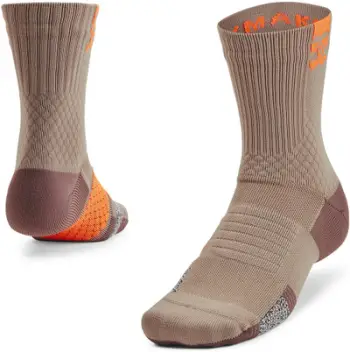 Çorape unisex Under Armour ArmourDry Playmaker Mid Crew, për sport, Sahara portokalli, M