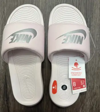 Shapka Nike Victori One Slide, Women Size 8, Barely Rose Metallic Silver