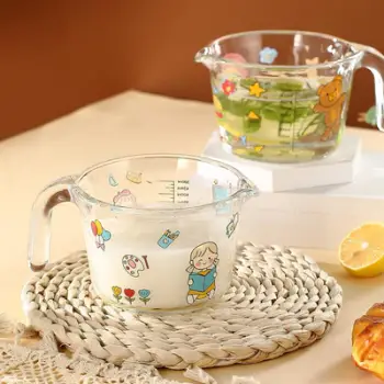 Bokall qelqi matëse 500ml , dizajne te ndryshme . DELI GLASSWARE