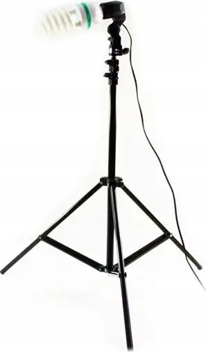 Set ndriçimi studio Massa, llambë 85W, tripod 215cm, i zi