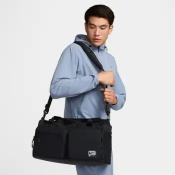 Çantë sportive Nike Duffel, 31L, e vogël, e zezë