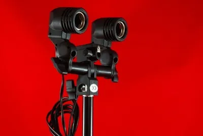 Mbajtëse dyfishe për llamba dhe çadër Massa SB996, për studio fotografike, e zezë - 2