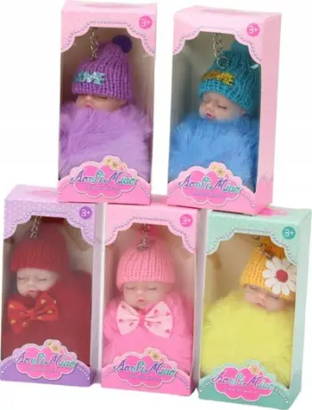 Varëse çelësash me kukull bebe, pompon pushi, ngjyra të përziera