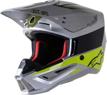 Helmeta cross Alpinestars S M5 Bond S22, termoplastikë e lehtë, ventilim i avancuar, e zezë