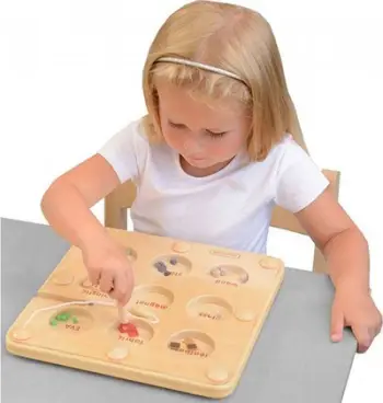 Lojë edukative druri Masterkidz Montessori, magnetike, tabelë mësimore, ngjyrë druri natyrale