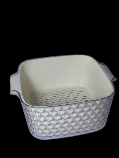 Tas Plastike dhe kulluese . e verdhë , e kremte dhe e bardhë . UNIMIKS - 2